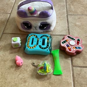 Super cute bag filled with fidget toys!!
